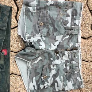 Light Camo shorts